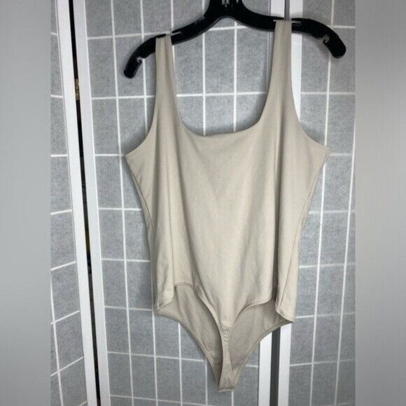 NWOT ABERCROMBIE & FITCH BODYSUIT - Picture 2 of 4